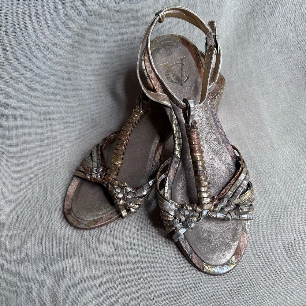Vince Camuto Forster Reptile Bronze Gold Strappy Sandals 8 - Picture 5 of 14